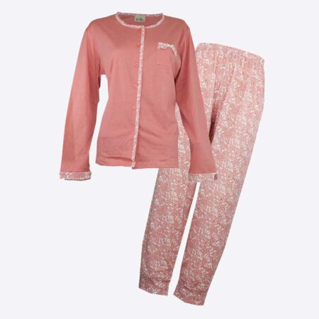 Pijama-mujer-punto-fino-chaquetilla-abierta-por-delante-con-bolsillo-pantalon-y-detalles-estampado