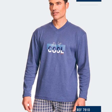 Pijama cuello pico hombre punto felpa dibujo en camiseta y pantalón a cuadros